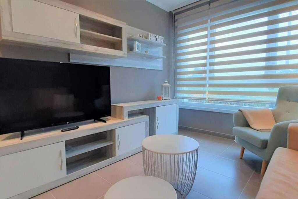 Apartamento Playa Foz Con Piscina Y Parking 010 Apartment Exterior photo