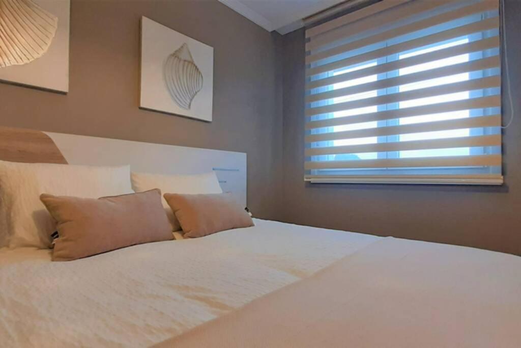 Apartamento Playa Foz Con Piscina Y Parking 010 Apartment Exterior photo